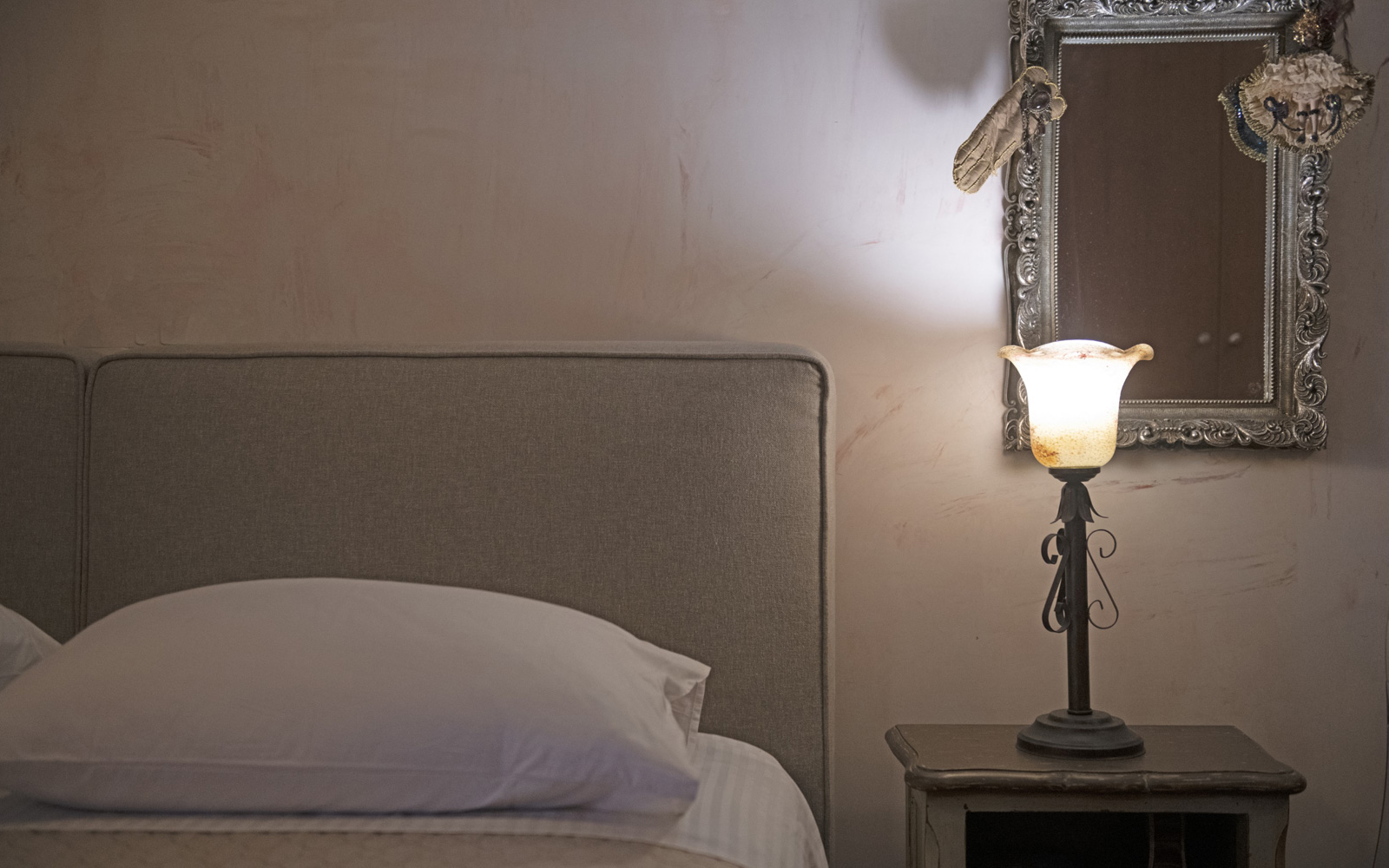 accomodation rooms ikaria greece